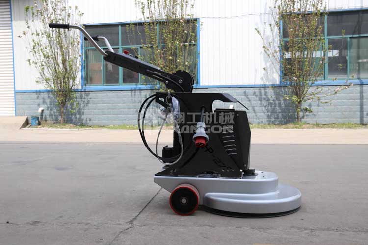 拋光機是為了讓地面表面有光澤，需要先研磨后才可以拋光。拋光分為粗拋和精拋，這時候可以使用拋光機，配合拋光墊，提高地面的光澤度。高速地坪拋光機讓你輕松完成地坪拋光工作，提高地坪亮度。